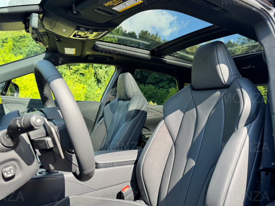 Lexus RX IV рестайлинг, 2026 год, 12 500 000 рублей, 16 фотография