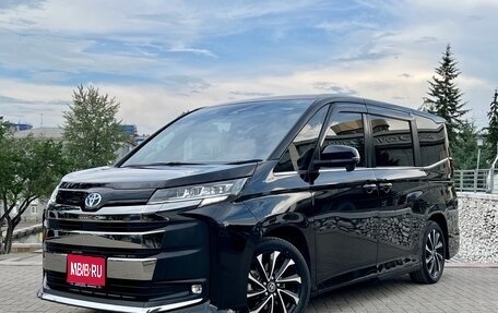 Toyota Noah, 2022 год, 3 750 000 рублей, 1 фотография