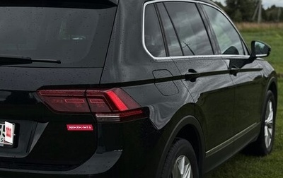 Volkswagen Tiguan II, 2019 год, 3 070 000 рублей, 1 фотография