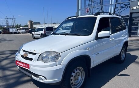 Chevrolet Niva I рестайлинг, 2015 год, 489 000 рублей, 1 фотография