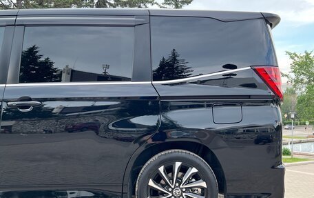 Toyota Noah, 2022 год, 3 750 000 рублей, 13 фотография