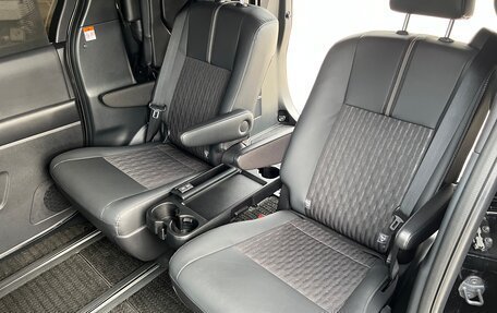 Toyota Noah, 2022 год, 3 750 000 рублей, 31 фотография