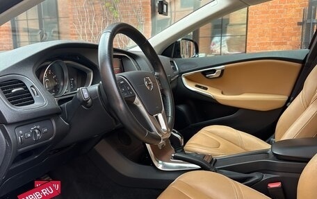 Volvo V40 Cross Country I, 2019 год, 2 100 000 рублей, 13 фотография