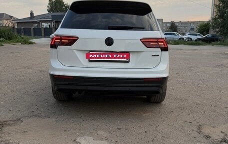 Volkswagen Tiguan II, 2018 год, 2 670 000 рублей, 9 фотография