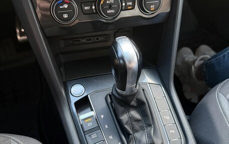 Volkswagen Tiguan II, 2018 год, 2 670 000 рублей, 18 фотография