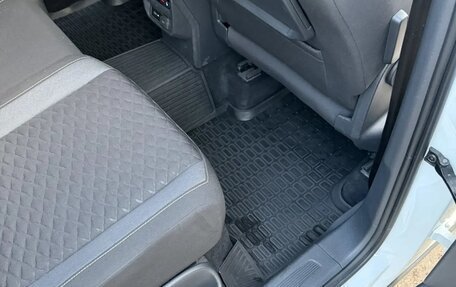 Volkswagen Tiguan II, 2018 год, 2 670 000 рублей, 17 фотография