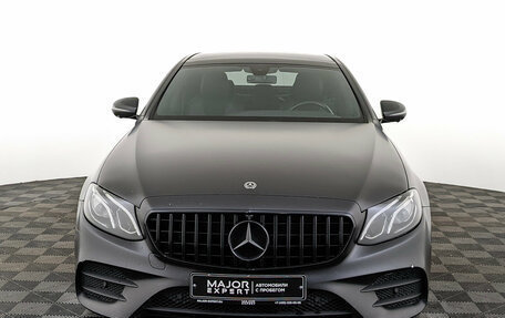 Mercedes-Benz E-Класс, 2019 год, 3 868 250 рублей, 2 фотография