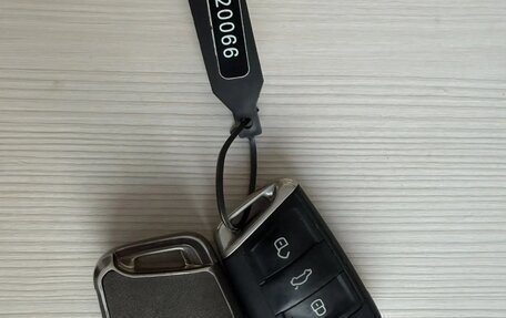 Volkswagen Tiguan II, 2018 год, 2 670 000 рублей, 27 фотография