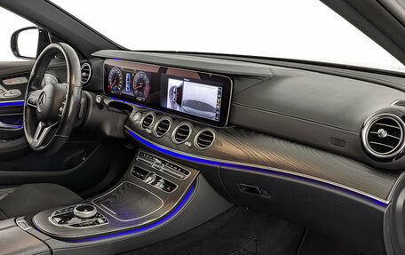 Mercedes-Benz E-Класс, 2019 год, 3 868 250 рублей, 13 фотография