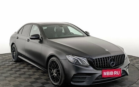 Mercedes-Benz E-Класс, 2019 год, 3 868 250 рублей, 3 фотография