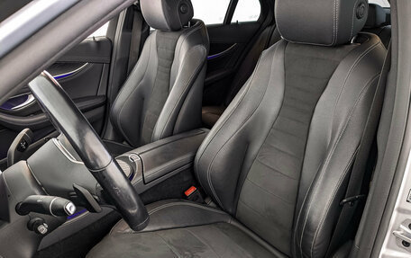Mercedes-Benz E-Класс, 2019 год, 3 868 250 рублей, 19 фотография