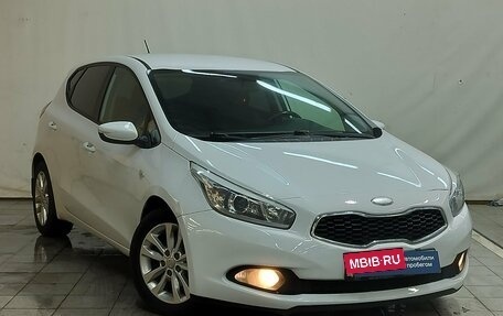 KIA cee'd III, 2013 год, 890 000 рублей, 3 фотография