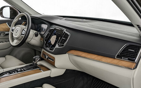 Volvo XC90 II рестайлинг, 2020 год, 3 995 000 рублей, 13 фотография