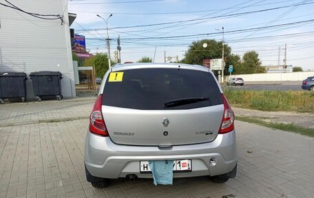 Renault Sandero I, 2013 год, 640 000 рублей, 2 фотография