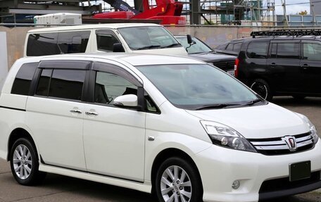 Toyota ISis I, 2016 год, 962 000 рублей, 3 фотография