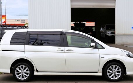 Toyota ISis I, 2016 год, 962 000 рублей, 4 фотография