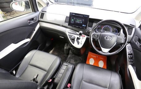 Toyota ISis I, 2016 год, 962 000 рублей, 13 фотография