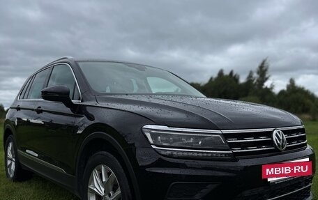 Volkswagen Tiguan II, 2019 год, 3 070 000 рублей, 2 фотография