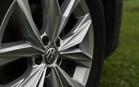 Volkswagen Tiguan II, 2019 год, 3 070 000 рублей, 12 фотография