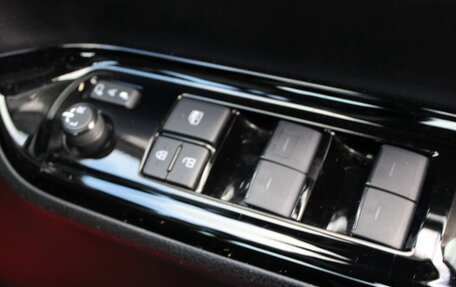 Toyota Noah III, 2021 год, 1 742 000 рублей, 26 фотография