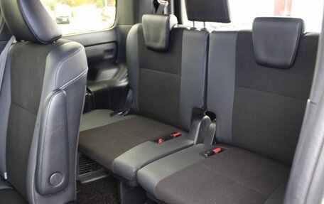 Toyota Noah III, 2021 год, 1 742 000 рублей, 34 фотография