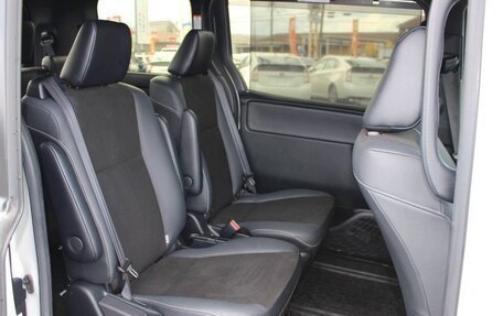 Toyota Noah III, 2021 год, 1 742 000 рублей, 33 фотография