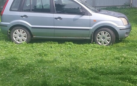 Ford Fusion I, 2005 год, 170 000 рублей, 4 фотография