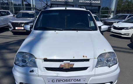 Chevrolet Niva I рестайлинг, 2015 год, 489 000 рублей, 2 фотография