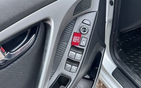 Hyundai Avante, 2011 год, 915 000 рублей, 12 фотография