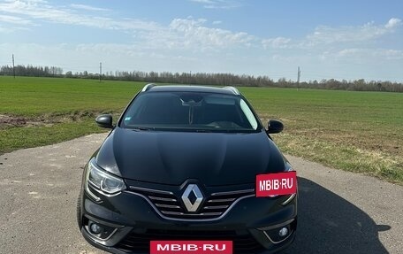 Renault Megane IV, 2018 год, 1 300 000 рублей, 2 фотография