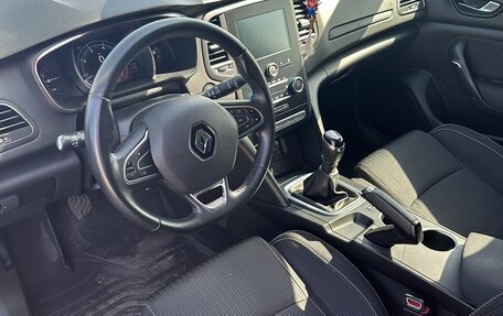 Renault Megane IV, 2018 год, 1 300 000 рублей, 10 фотография