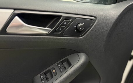 Volkswagen Jetta VI, 2018 год, 1 570 000 рублей, 7 фотография