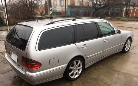 Mercedes-Benz E-Класс, 2001 год, 420 000 рублей, 4 фотография