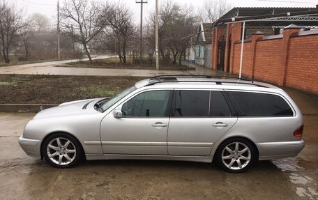 Mercedes-Benz E-Класс, 2001 год, 420 000 рублей, 6 фотография