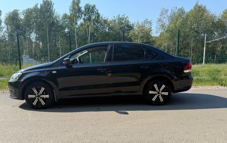 Volkswagen Polo VI (EU Market), 2011 год, 695 000 рублей, 2 фотография