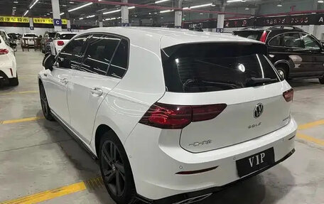 Volkswagen Golf VIII, 2022 год, 1 830 000 рублей, 4 фотография