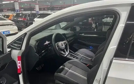 Volkswagen Golf VIII, 2022 год, 1 830 000 рублей, 7 фотография
