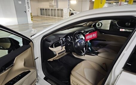 Toyota Camry, 2018 год, 3 200 000 рублей, 6 фотография