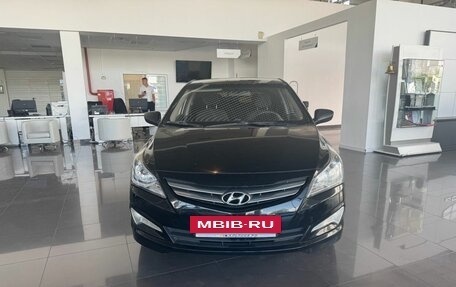 Hyundai Solaris II рестайлинг, 2015 год, 899 000 рублей, 2 фотография