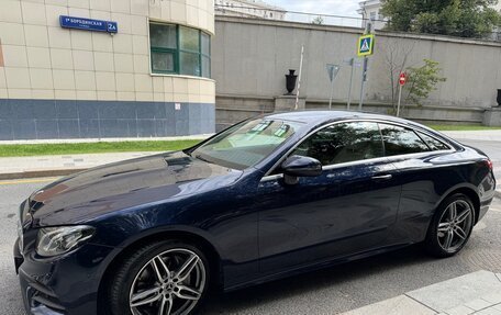 Mercedes-Benz E-Класс, 2020 год, 4 900 000 рублей, 2 фотография