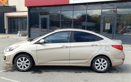 Hyundai Solaris II рестайлинг, 2013 год, 690 000 рублей, 2 фотография