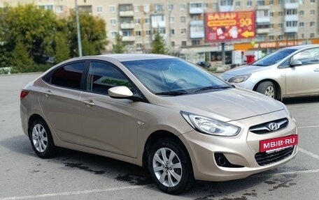 Hyundai Solaris II рестайлинг, 2013 год, 690 000 рублей, 7 фотография