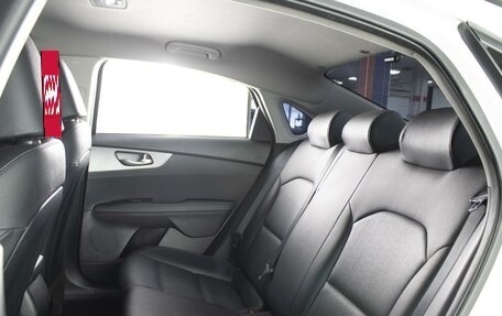KIA K3, 2018 год, 1 990 000 рублей, 10 фотография