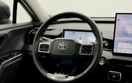 Toyota RAV4, 2026 год, 4 400 000 рублей, 15 фотография