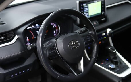 Toyota RAV4, 2020 год, 3 630 000 рублей, 13 фотография