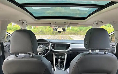 Volkswagen T-Roc I, 2022 год, 1 635 000 рублей, 5 фотография