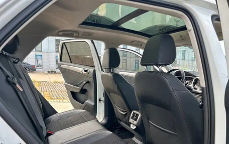Volkswagen T-Roc I, 2022 год, 1 635 000 рублей, 6 фотография