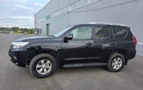Toyota Land Cruiser Prado 150 рестайлинг 2, 2018 год, 5 600 000 рублей, 4 фотография