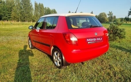 Skoda Fabia II, 2011 год, 890 000 рублей, 4 фотография
