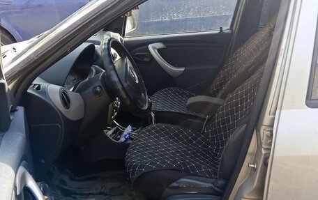 Renault Logan I, 2011 год, 250 000 рублей, 10 фотография